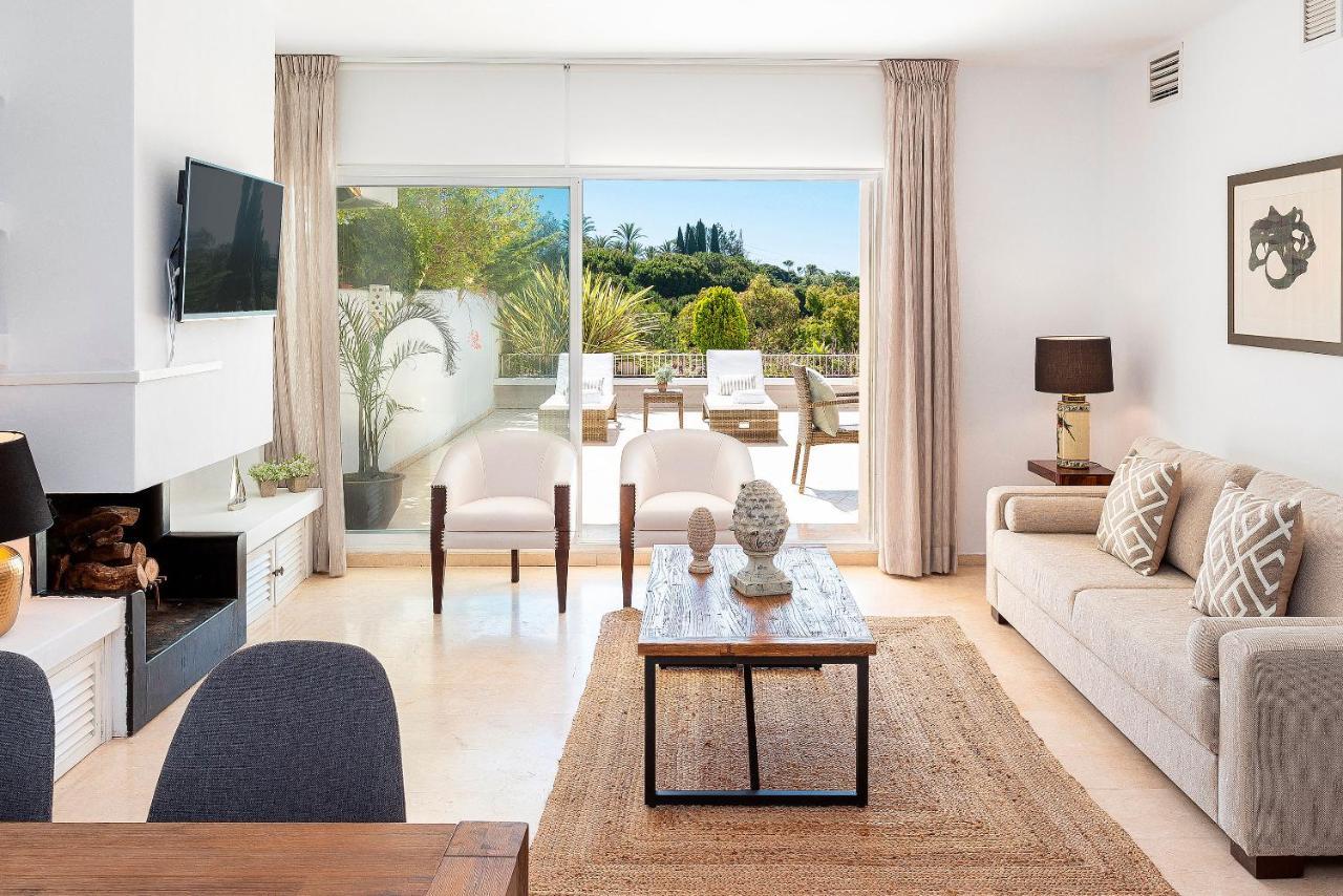 Genteel Lomas De Club Appartement